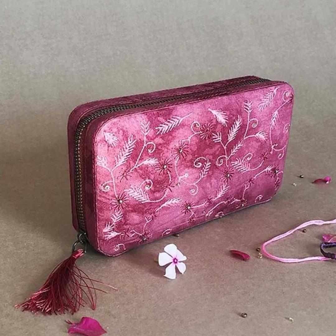 Pink GG Marmont grained-leather clutch bag | Gucci | MATCHES UK