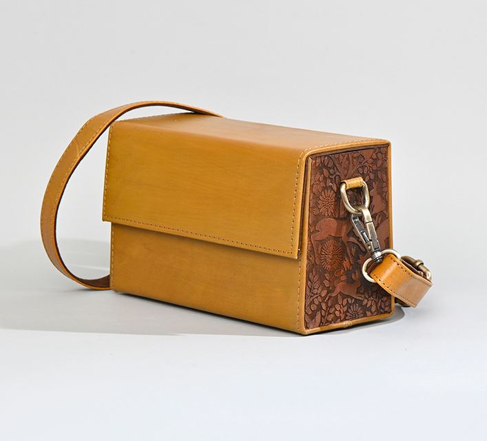 Buy Steamer Sling | Box Sling Bag Online – Nappa Dori